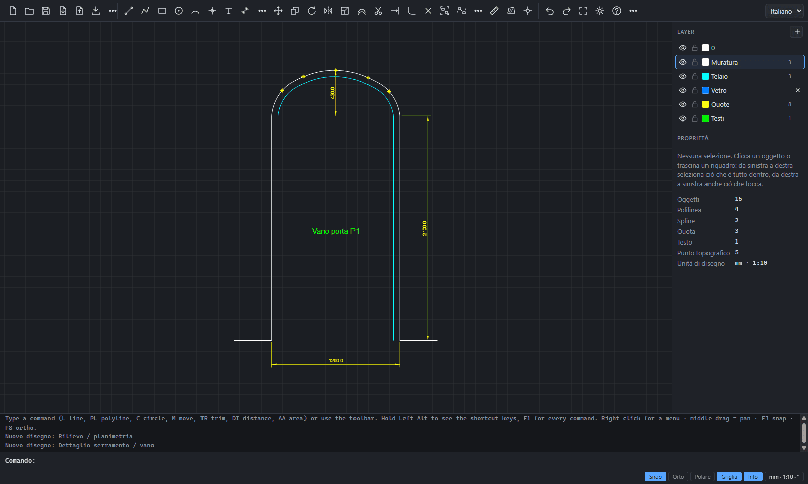 Un vano porta con arco irregolare rilevato, con il telaio